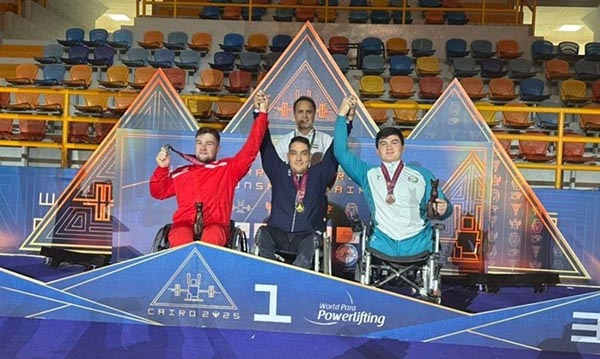 مانی سعیدی دومین مدال طلای ایران در بخش جوانان رقابت‌های پاراوزنه‌برداری قهرمانی جهان 
